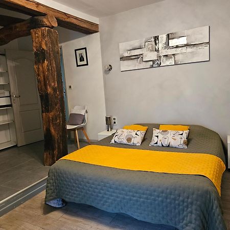 A La Gloriette Bed & Breakfast Neuville-de-Poitou Exterior photo